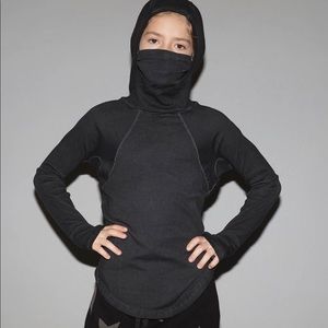NUMUNU Ninja Shirt long sleeves and “mask”.